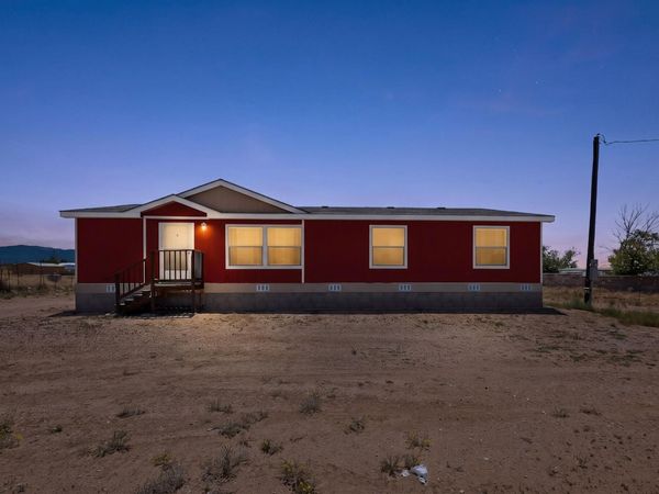 21 Valencia Drive, Los Lunas, NM 87031