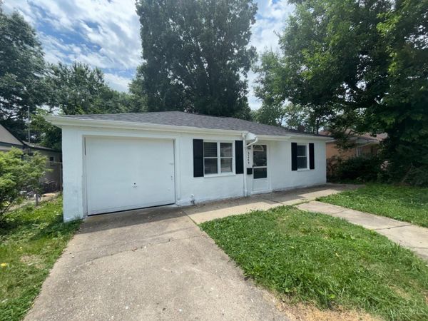 3269 Warfield Avenue, Cincinnati, OH 45239