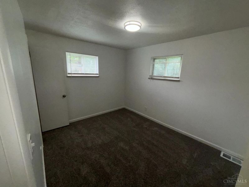 3269 Warfield Avenue, Cincinnati, OH 45239 Photo 11