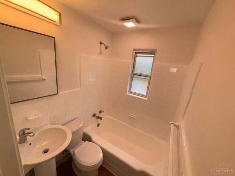 3269 Warfield Avenue, Cincinnati, OH 45239 Photo 16