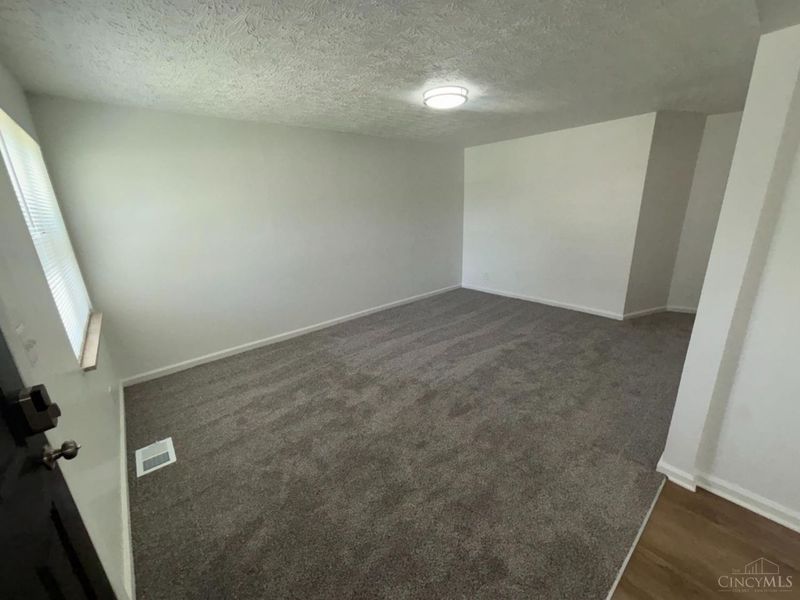 3269 Warfield Avenue, Cincinnati, OH 45239 Photo 2