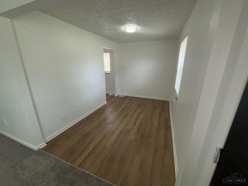 3269 Warfield Avenue, Cincinnati, OH 45239 Photo 4