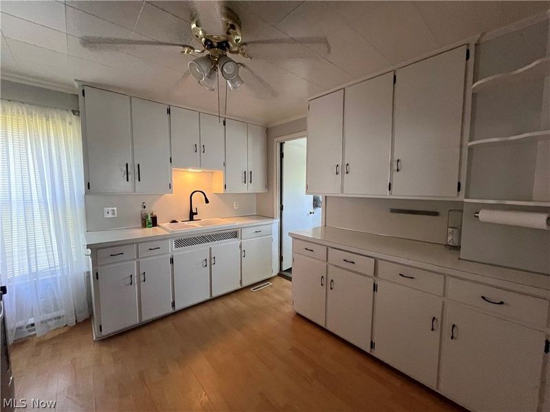 15967 Johnson Street, Middlefield, OH 44062 Photo 6