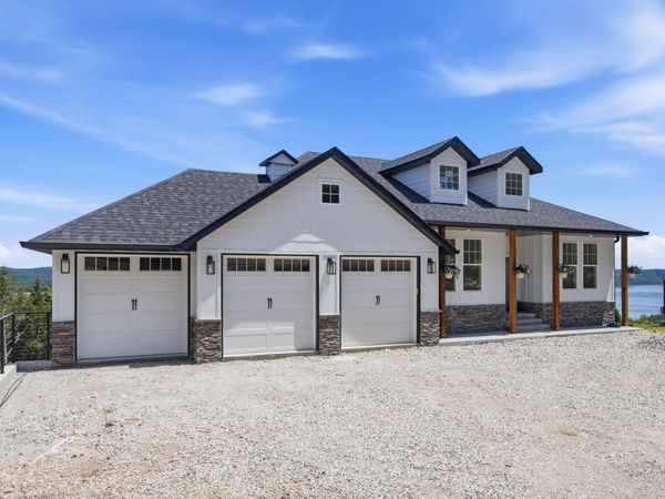 24 Hickory Drive , Kimberling City, MO 65686