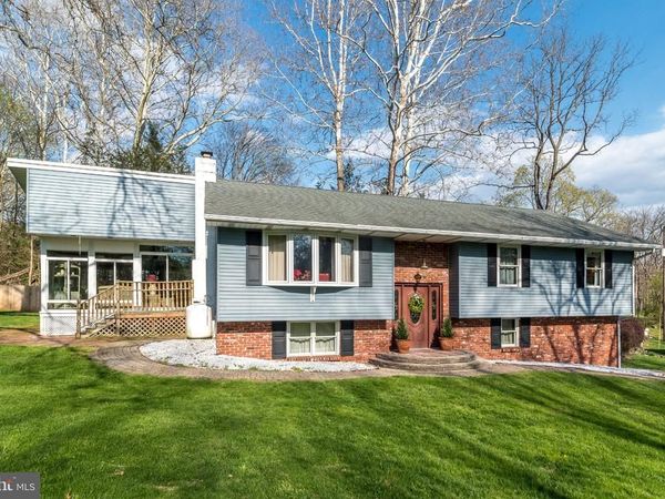 3005 FUNKS MILL , RIEGELSVILLE, PA 18077