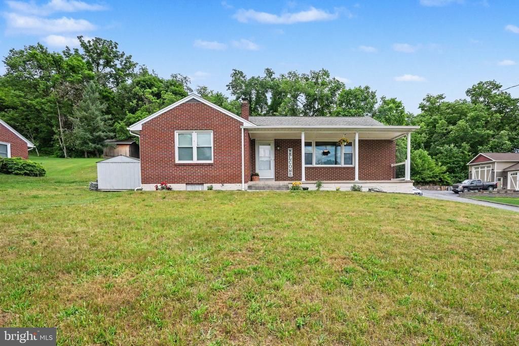 64 N MARKET STREET , MILLERSTOWN, PA 17062
