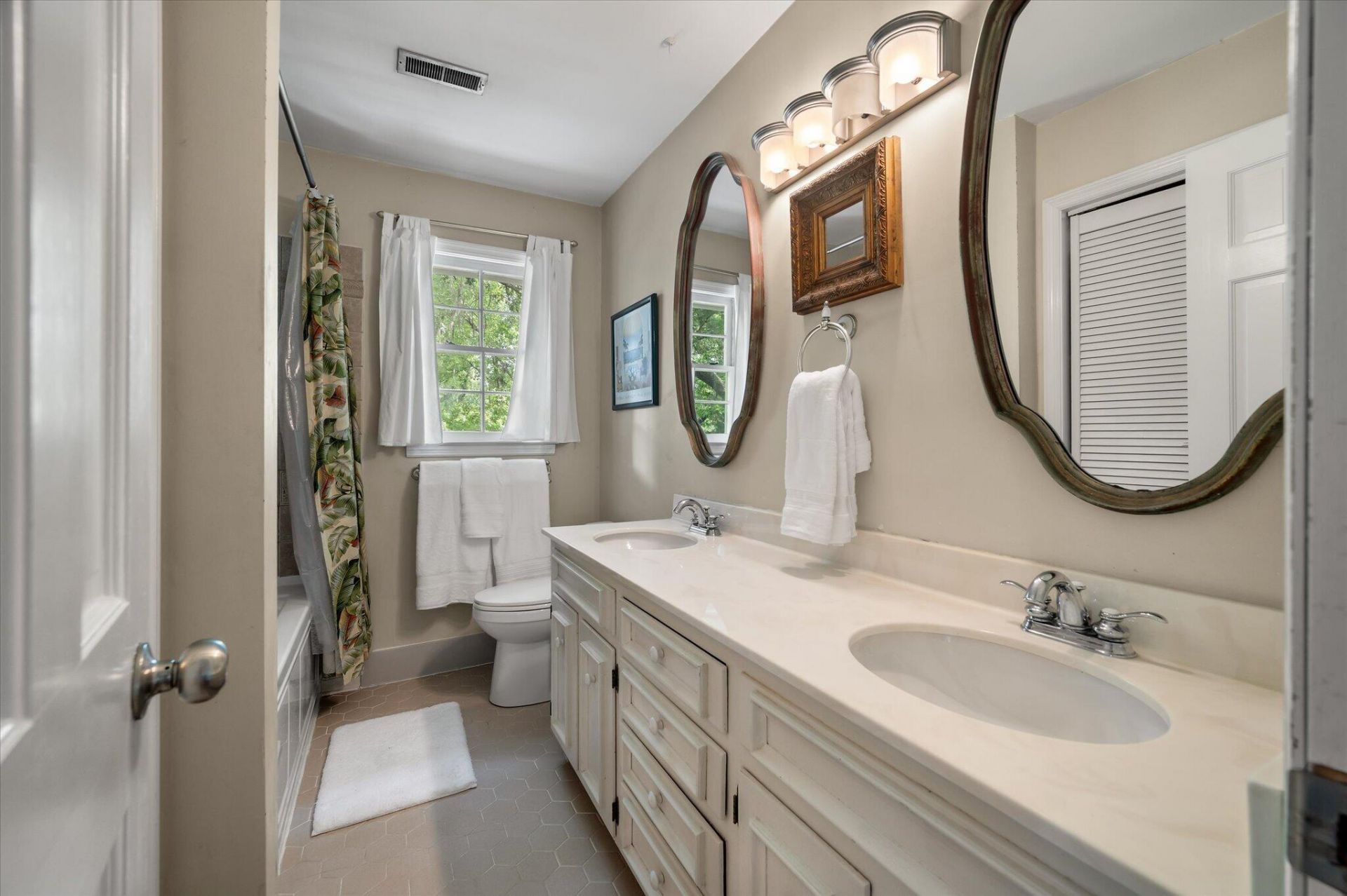 1080 Deleisseline Boulevard Photo 13