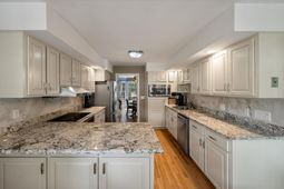 1080 Deleisseline Boulevard photo 4