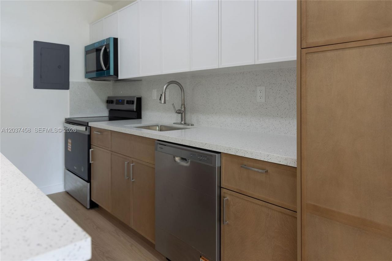 7300 NW 17th St, Unit 112, Plantation, FL 33313 Photo