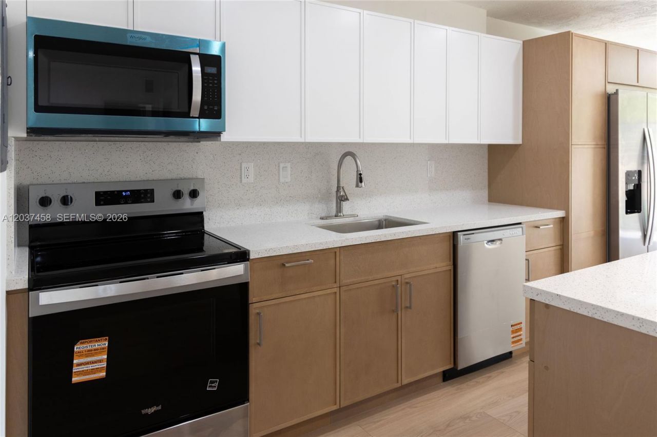 7300 NW 17th St, Unit 112, Plantation, FL 33313 Photo