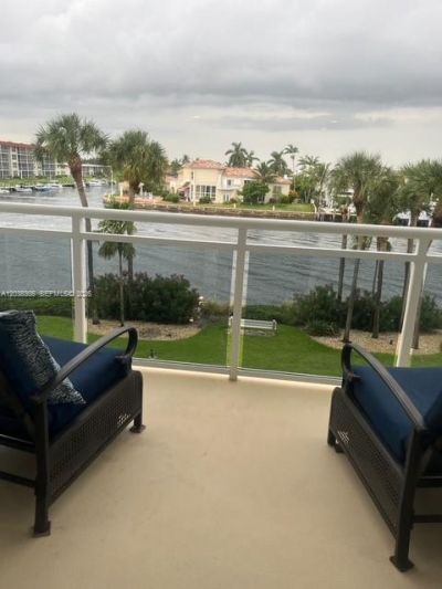 1160 Hillsboro Mile, Unit 204, Hillsboro Beach, FL 33062 Photo