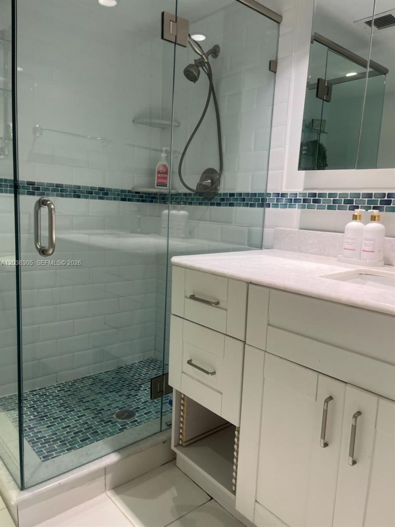 1160 Hillsboro Mile, Unit 204, Hillsboro Beach, FL 33062 Photo