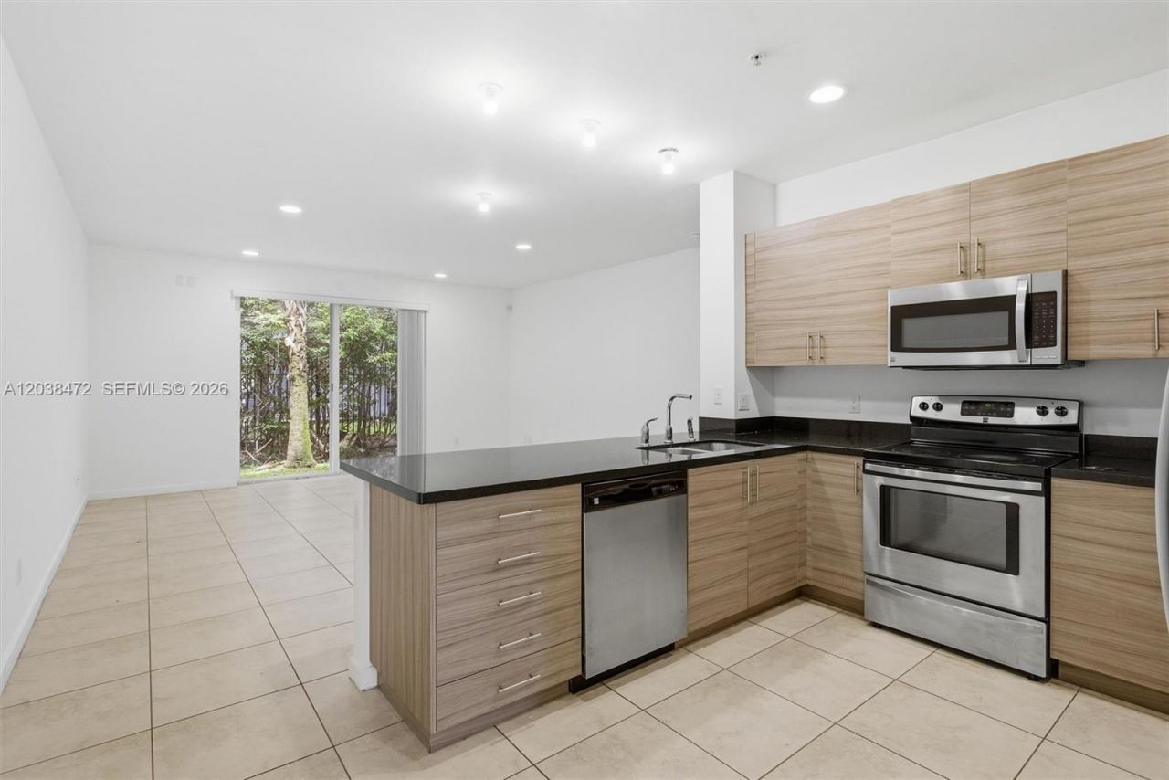 2664 SW 81st Ter , Unit 2666, Miramar, FL 33025 Photo