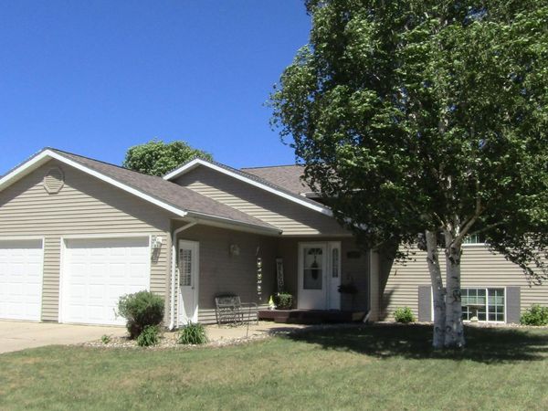217 London Road, Marshall, MN 56258