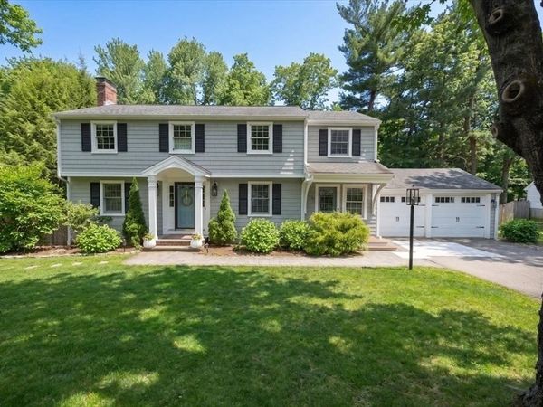 36 Independence Ln, Hingham, MA 02043