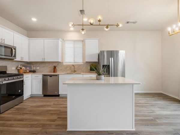 216 Janelle LN, Liberty Hill, TX 78642