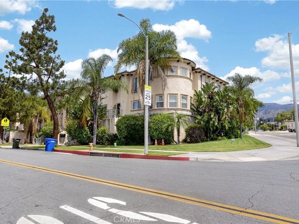 2307 Mira Vista, Unit 103, Montrose, CA 91020