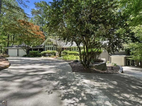 6504 Yacht Club Road, Flowery Branch, GA 30542
