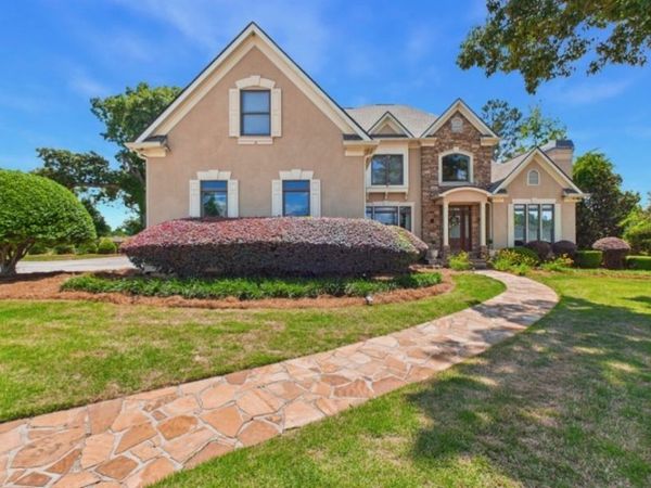240 Fairways Drive, Warner Robins, GA 31088