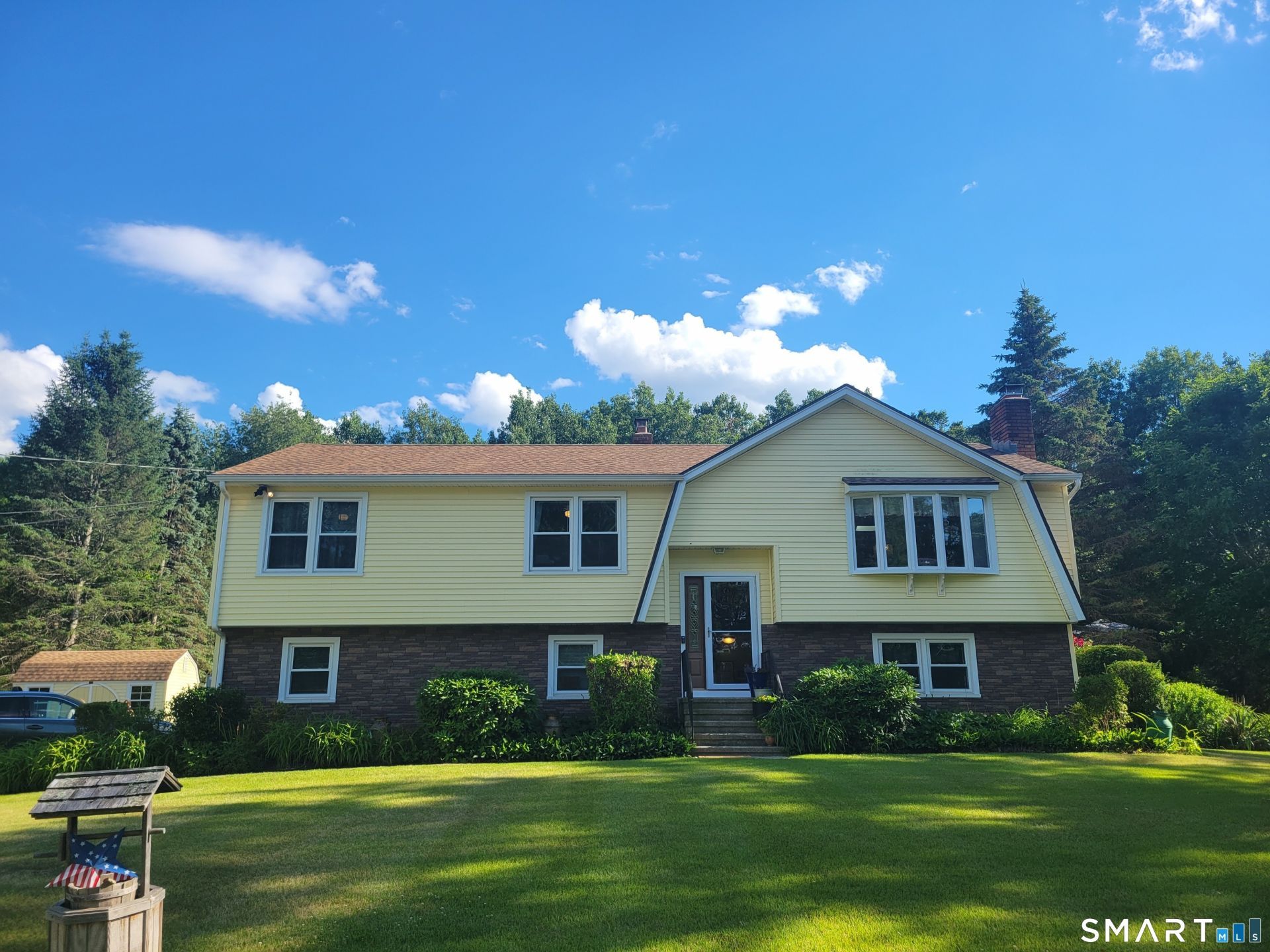 6 Sunnyside, North Branford, CT 06471 Main Photo