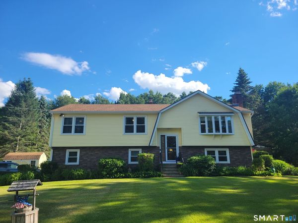 6 Sunnyside, North Branford, CT 06471