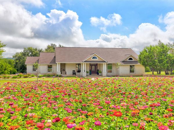 404 Mustang WAY , Georgetown, TX 78633