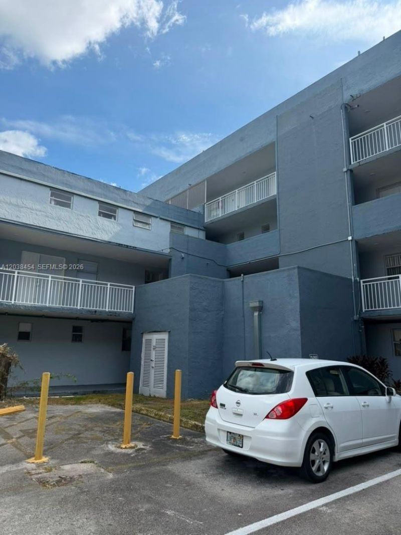 9375 Fontainebleau Blvd , Unit L225, Miami, FL 33172 Photo