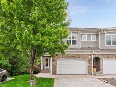 17735 Valley Cove Court, Minnetonka, MN 55345