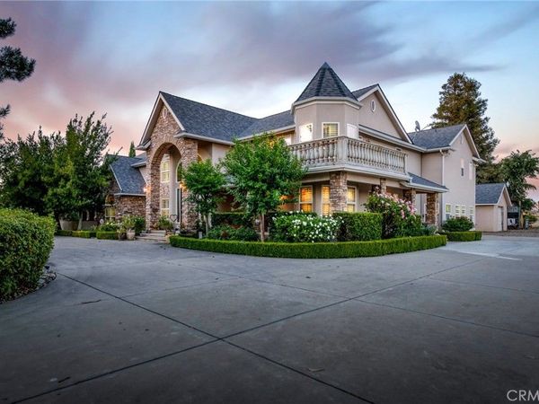 8485 N Madsen, Clovis, CA 93619