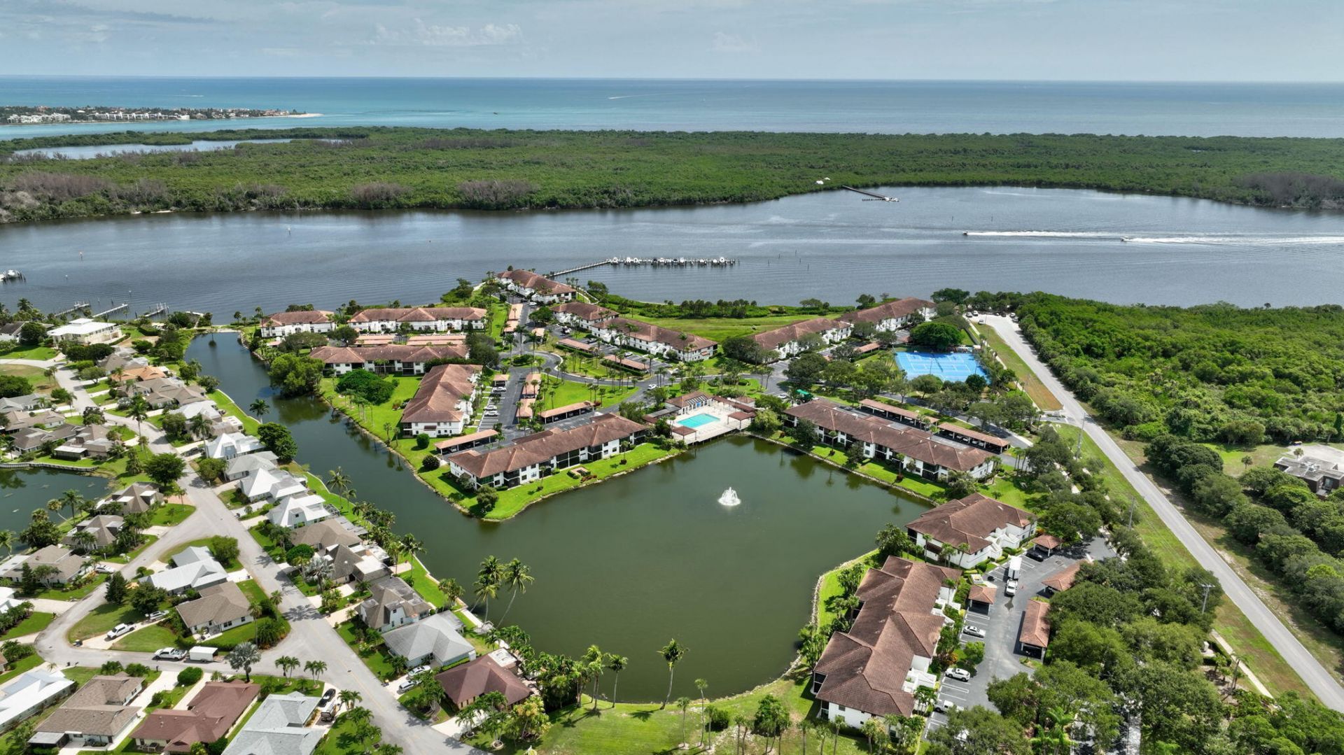 6101 SE Landing Way, Unit 11, Stuart, FL 34997 Photo