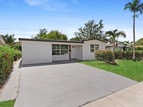824 S F Street, Lake Worth, FL 33460