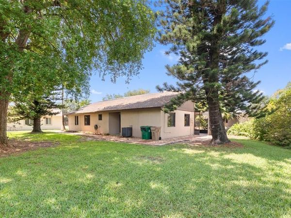 2146 Nova Village Drive, Davie, FL 33317