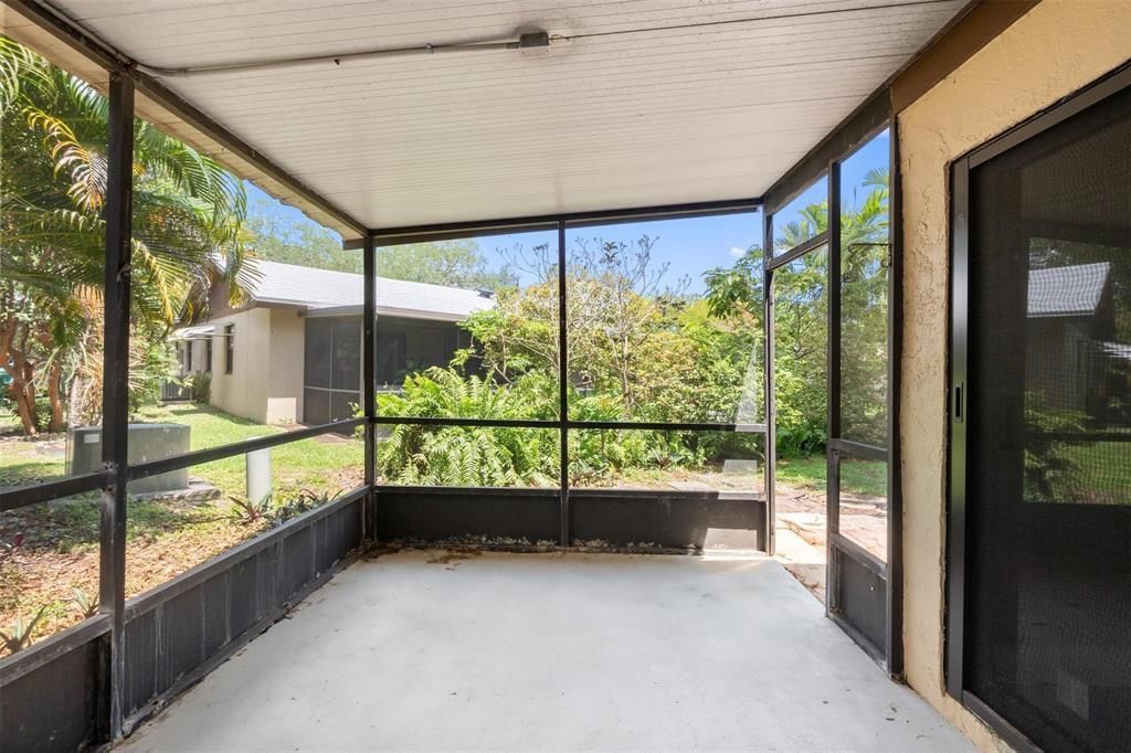 2146 Nova Village Drive, Davie, FL 33317 Photo