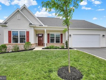 606 LILLIANA DR, LEBANON, PA 17046