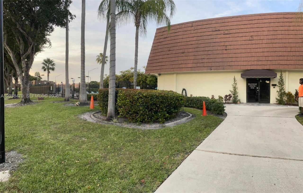 6130 NW 54th Ln , Unit 6130, Tamarac, FL 33319 Photo