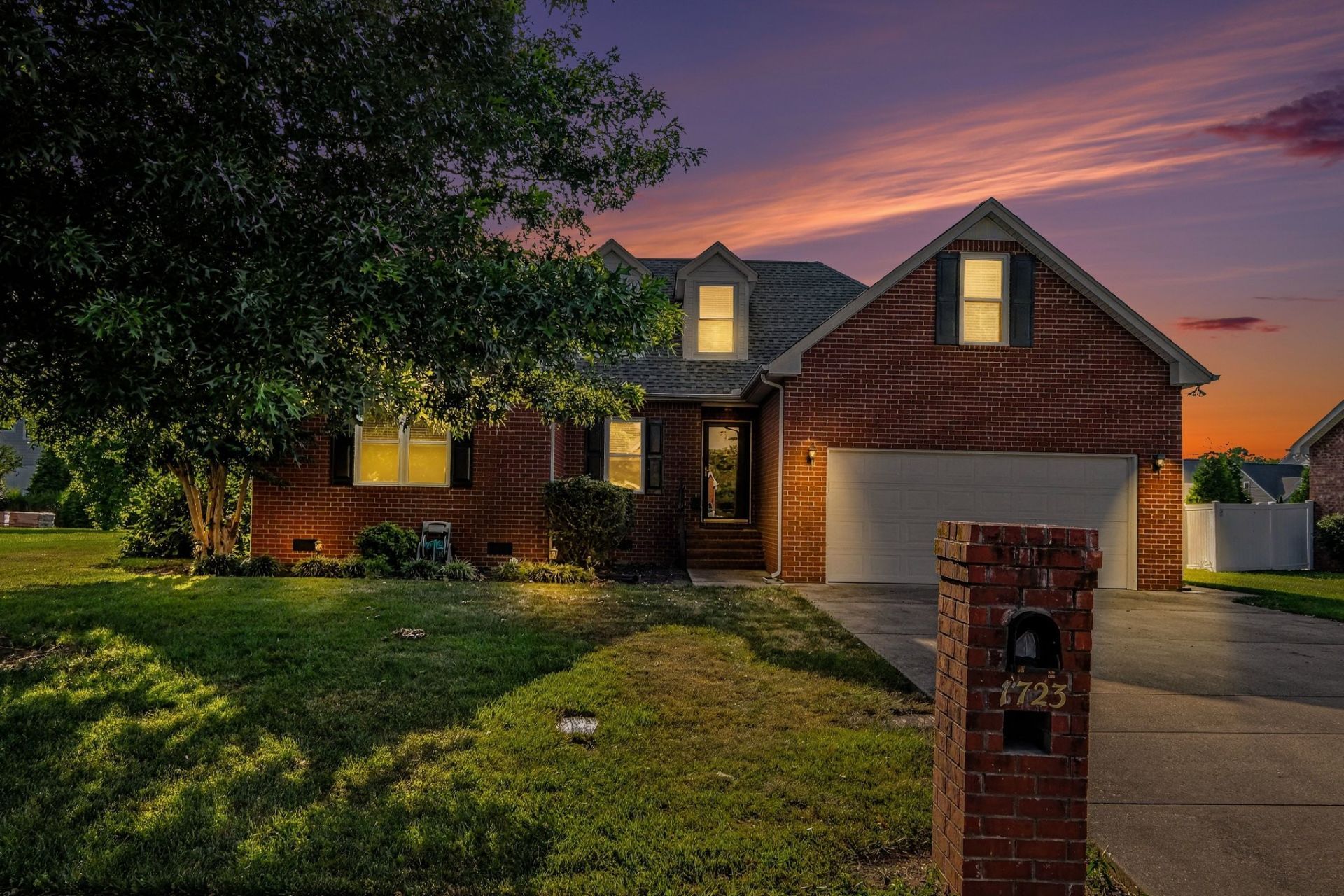 1723 Tradewinds Trl, Murfreesboro, TN 37128 Main Photo