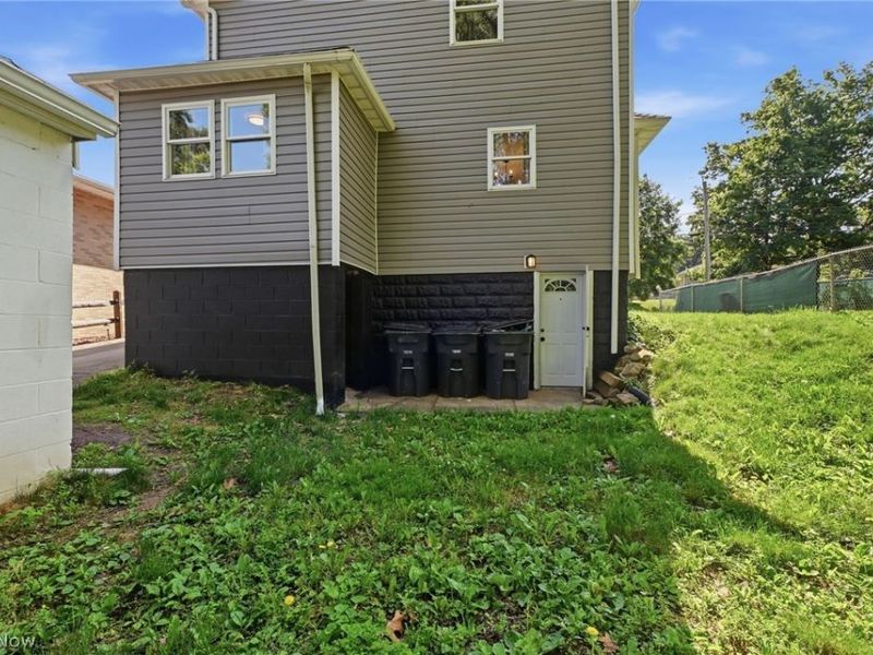 1940 8th Street SW, Akron, OH 44314 Photo 31