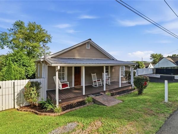 206 Kell Street , Ellijay, GA 30540