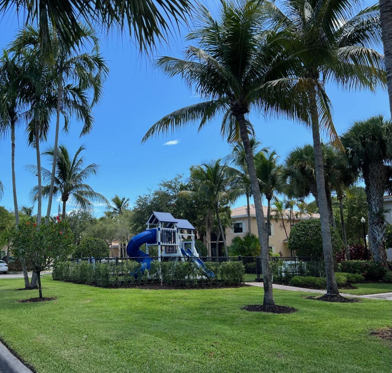 2814 Grande Parkway, Unit 304, Palm Beach Gardens, FL 33410 Photo