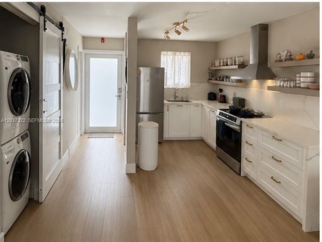 220 Washington Ave , Unit 5C, Miami Beach, FL 33139 Photo