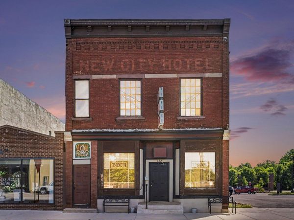 132 Brady Street, Allegan, MI 49010