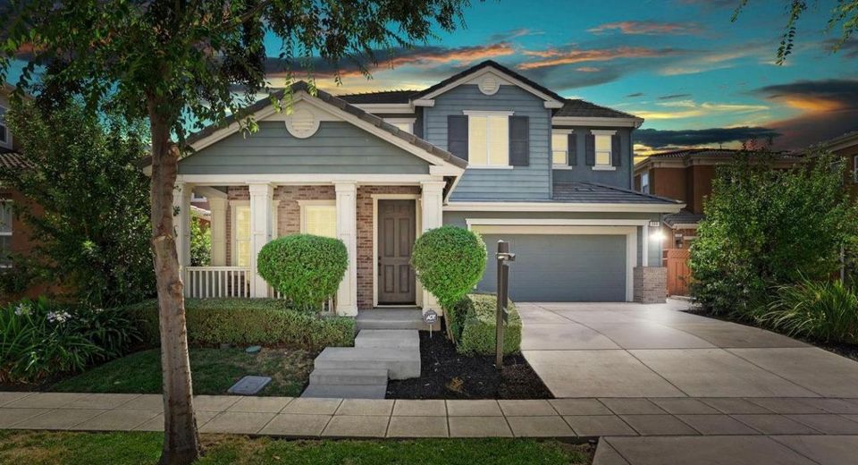 566 W Bonaventure Ave, Mountain House, CA 95391 Photo