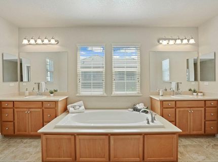566 W Bonaventure Ave, Mountain House, CA 95391 Photo