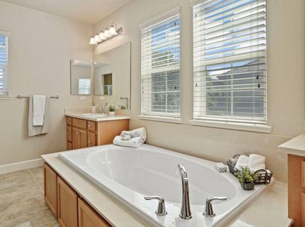 566 W Bonaventure Ave, Mountain House, CA 95391 Photo