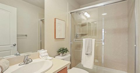 566 W Bonaventure Ave, Mountain House, CA 95391 Photo