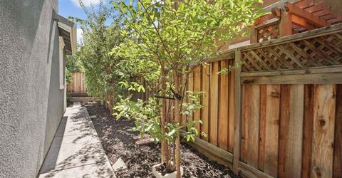 566 W Bonaventure Ave, Mountain House, CA 95391 Photo