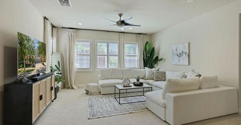 566 W Bonaventure Ave, Mountain House, CA 95391 Photo