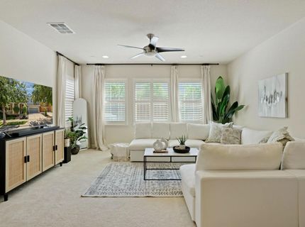 566 W Bonaventure Ave, Mountain House, CA 95391 Photo