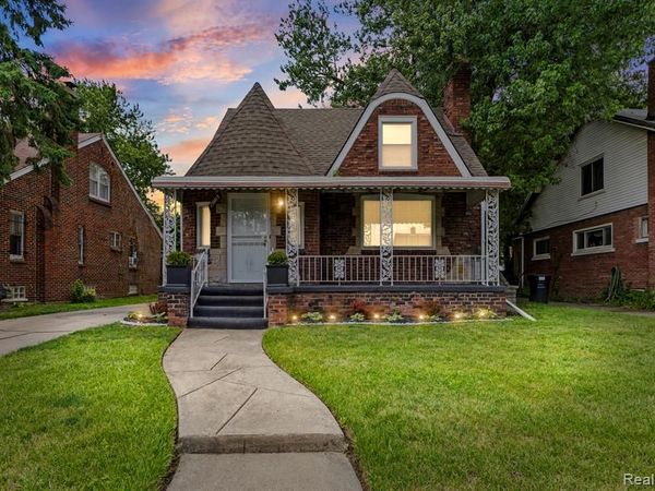 15903 Saint Marys Street, Detroit, MI 48227