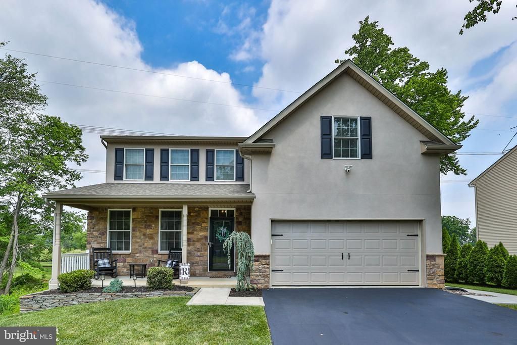 5543 REID LANE , ALLENTOWN, PA 18104